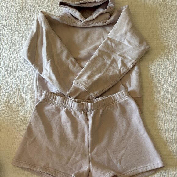 TNA Cozy Fleece Hoodie & Shorts Set - Grey Lilac (XS Hoodie, M Shorts) - Picture 6 of 9